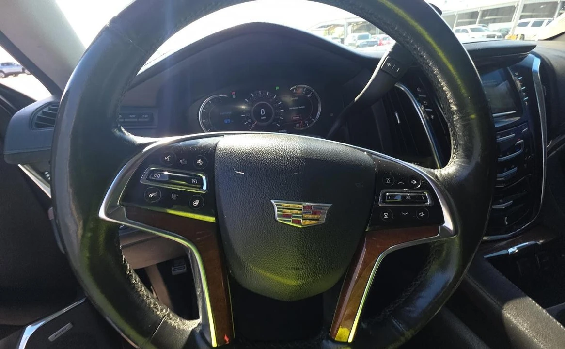 2016 Cadillac Escalade 4th Gen - Image 10 of 14