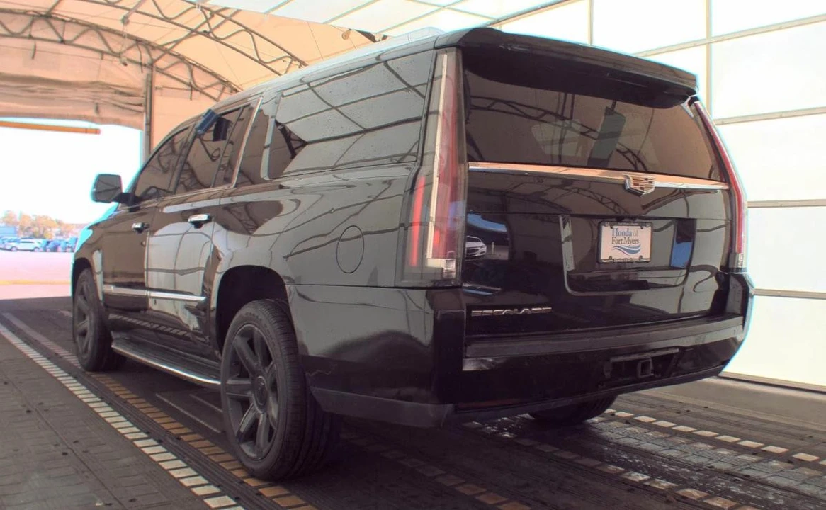 2016 Cadillac Escalade 4th Gen - Image 6 of 14