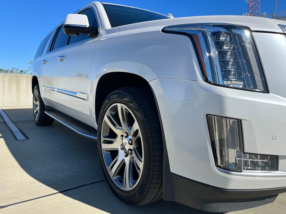 2016 Cadillac Escalade 4th Gen - Image 21 of 31