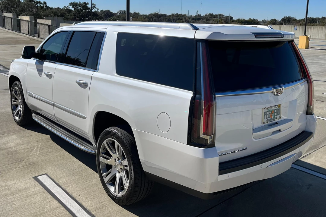 2016 Cadillac Escalade 4th Gen - Image 4 of 31