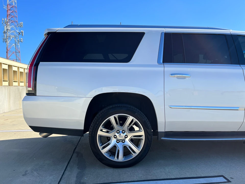 2016 Cadillac Escalade 4th Gen - Image 31 of 31