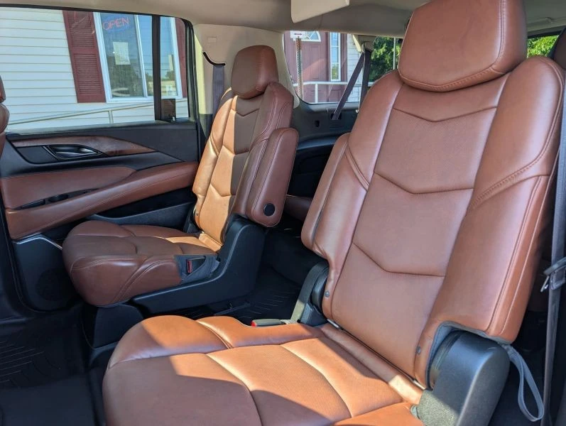 2016 Cadillac Escalade 4th Gen - Image 10 of 12