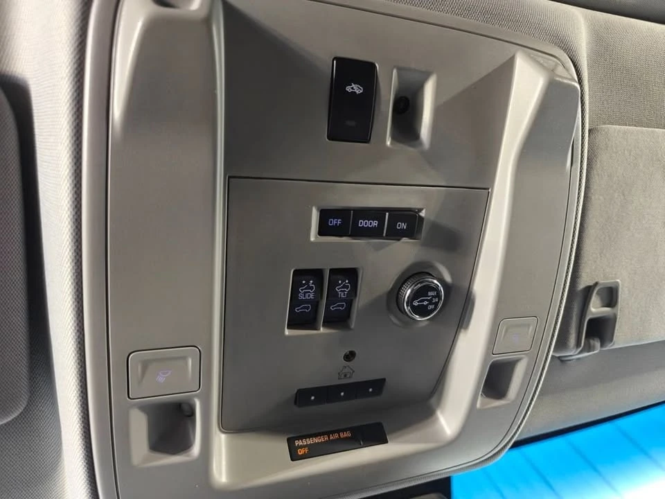 2016 Cadillac Escalade 4th Gen - Image 9 of 18
