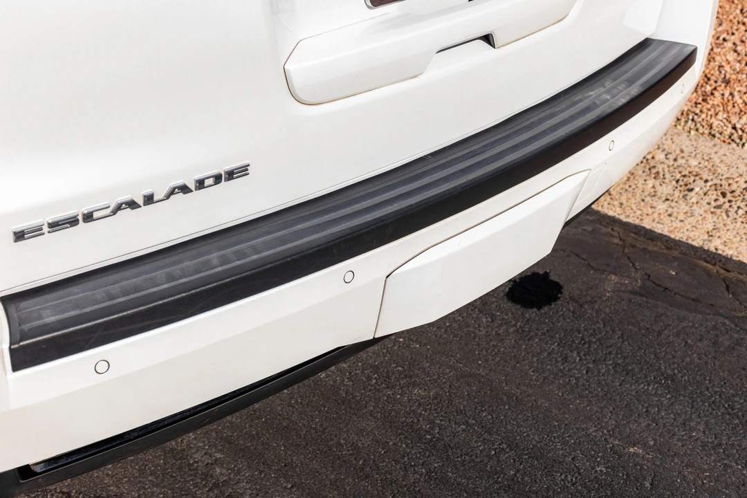 2016 Cadillac Escalade 4th Gen - Image 26 of 31