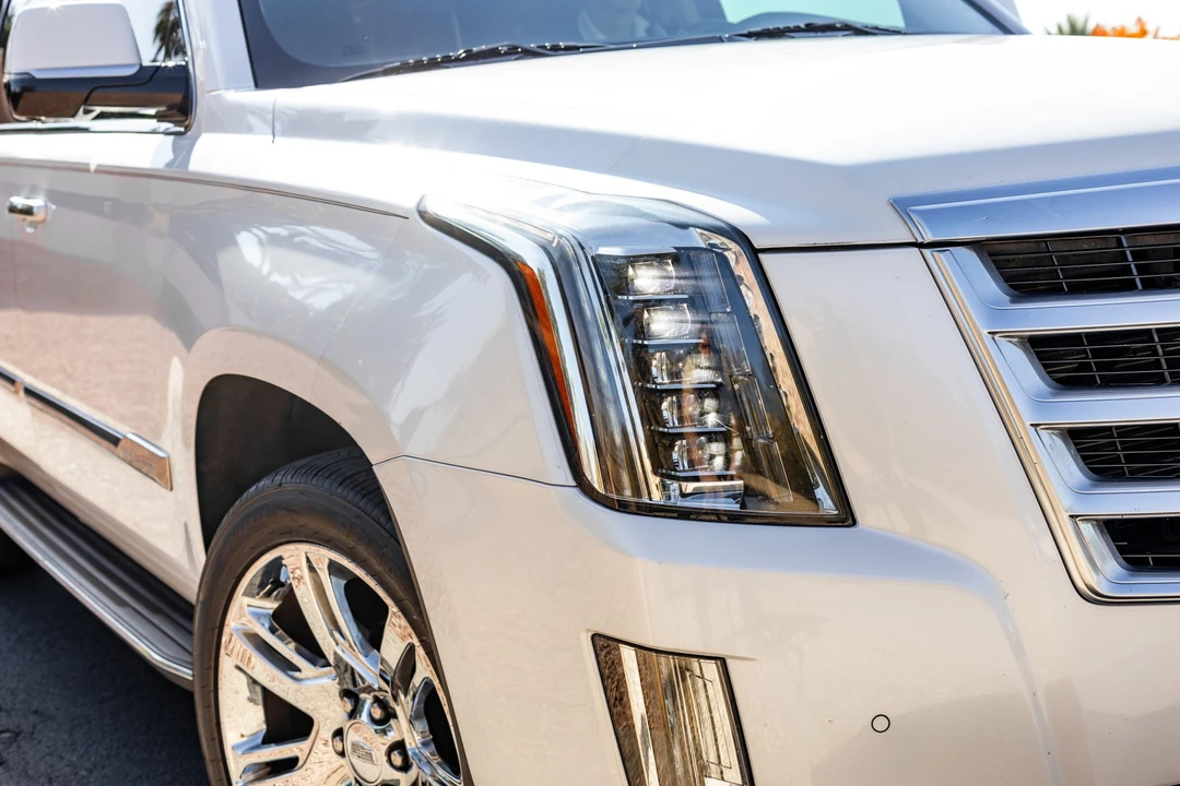 2016 Cadillac Escalade 4th Gen - Image 10 of 31