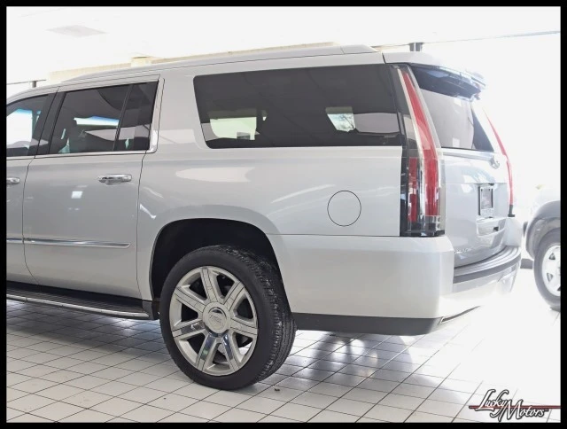2016 Cadillac Escalade 4th Gen - Image 8 of 12