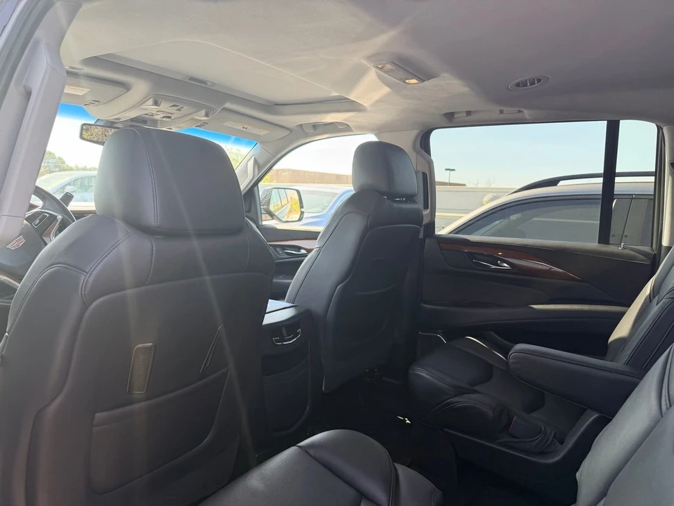 2016 Cadillac Escalade 4th Gen - Image 4 of 6