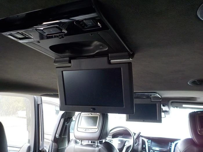 2016 Cadillac Escalade 4th Gen - Image 11 of 15
