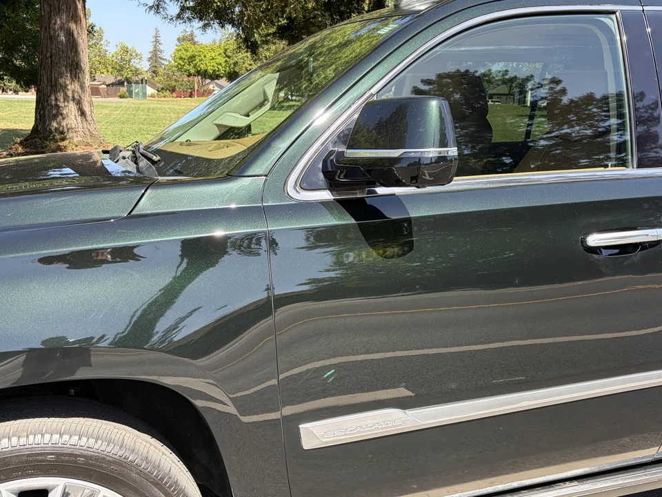 2016 Cadillac Escalade 4th Gen - Image 23 of 31