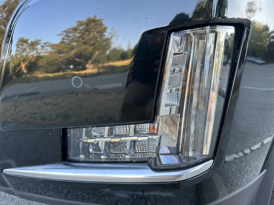 2016 Cadillac Escalade 4th Gen - Image 19 of 31
