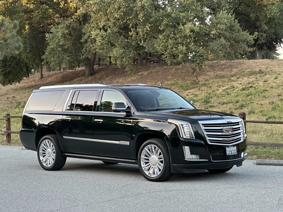 2016 Cadillac Escalade 4th Gen - Image 7 of 31