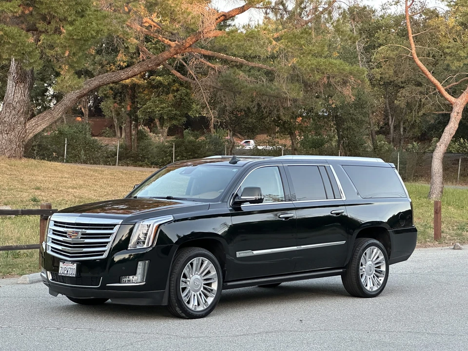 2016 Cadillac Escalade 4th Gen - Image 5 of 31