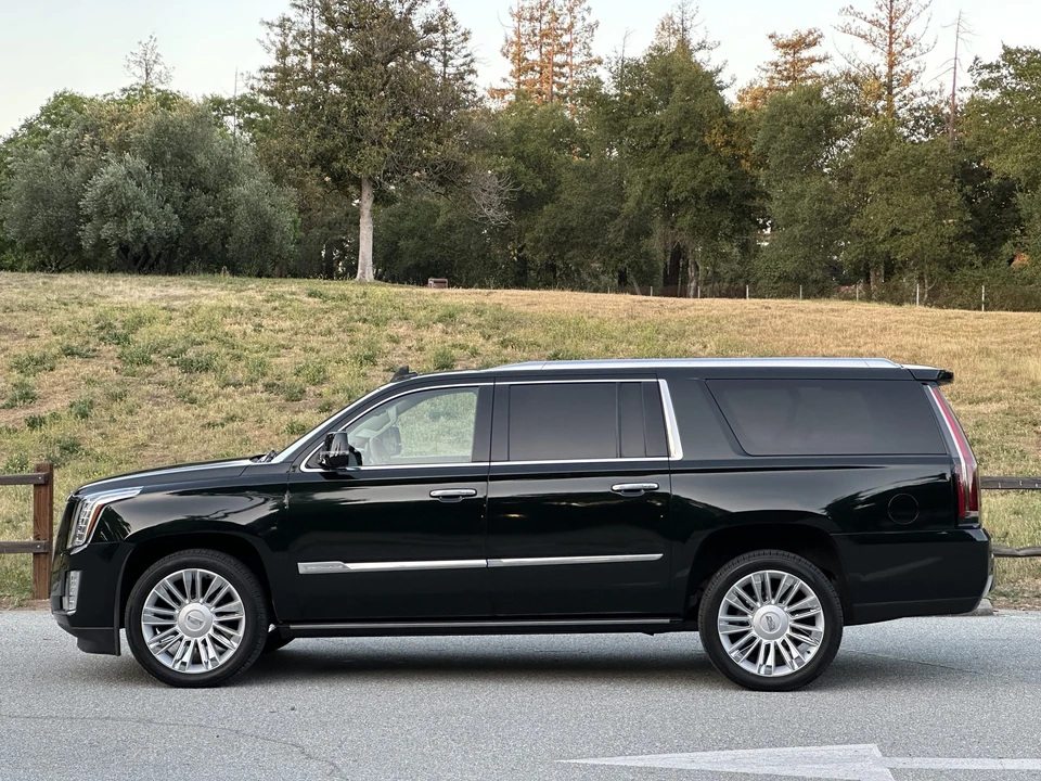2016 Cadillac Escalade 4th Gen - Image 12 of 31