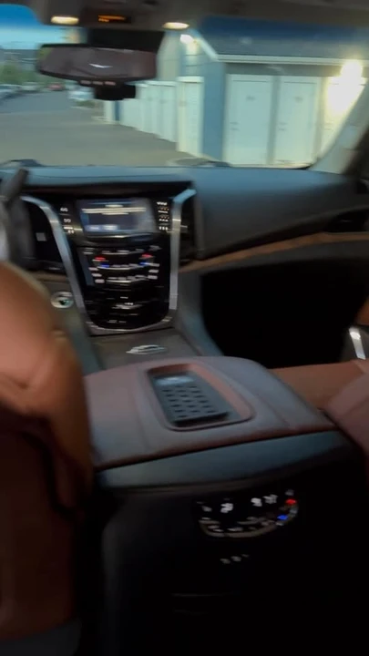 2016 Cadillac Escalade 4th Gen - Image 21 of 21