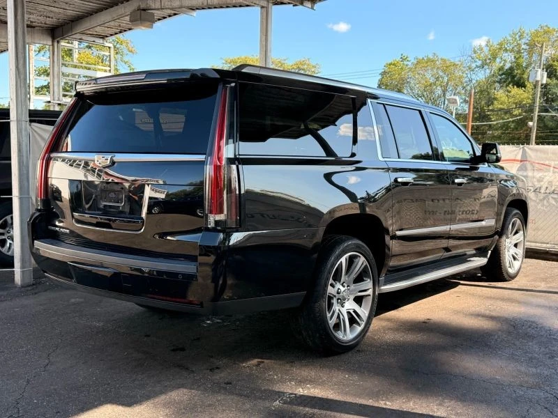 2016 Cadillac Escalade 4th Gen - Image 9 of 12