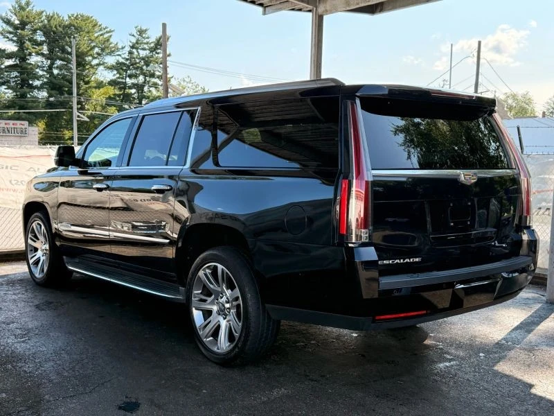 2016 Cadillac Escalade 4th Gen - Image 11 of 12
