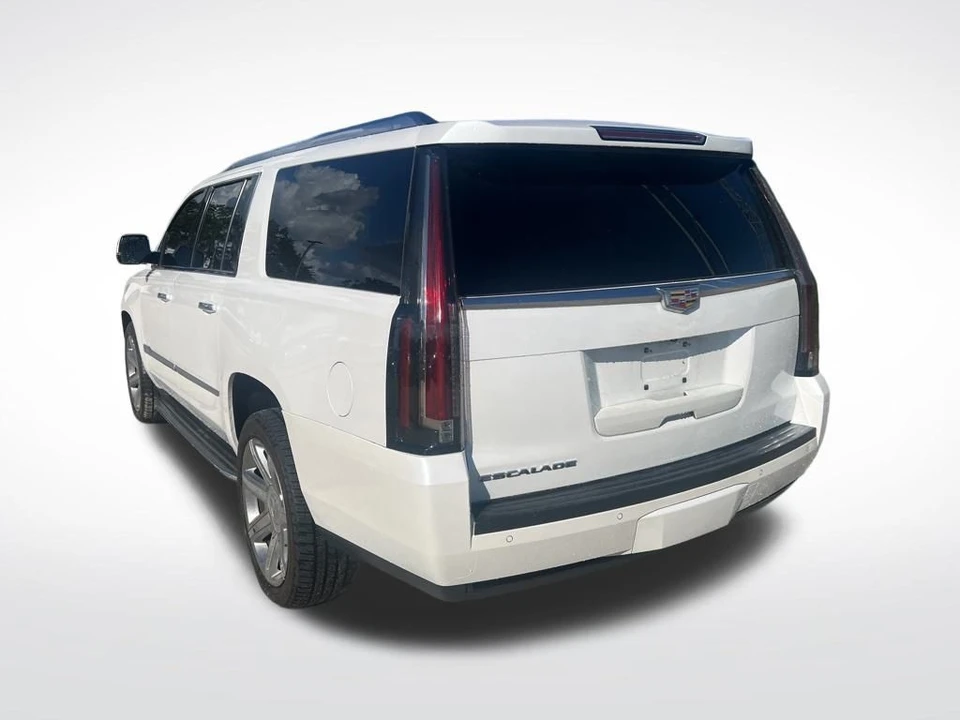 2016 Cadillac Escalade 4th Gen - Image 2 of 7