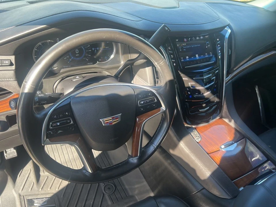 2016 Cadillac Escalade 4th Gen - Image 4 of 7