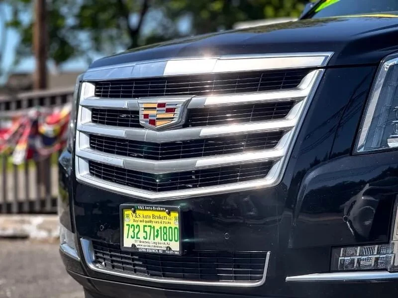 2016 Cadillac Escalade 4th Gen - Image 10 of 12