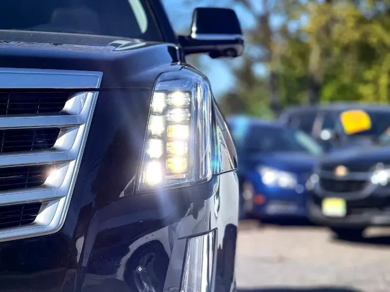 2016 Cadillac Escalade 4th Gen - Image 9 of 12