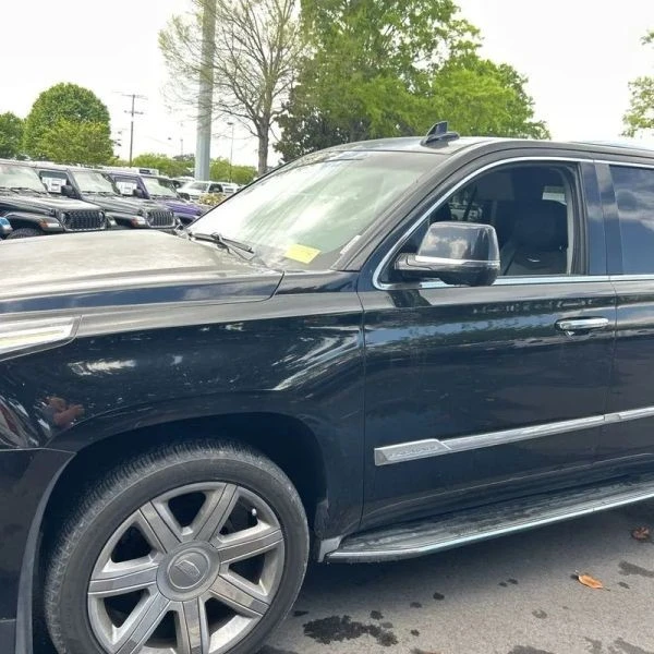 2016 Cadillac Escalade 4th Gen - Image 2 of 12