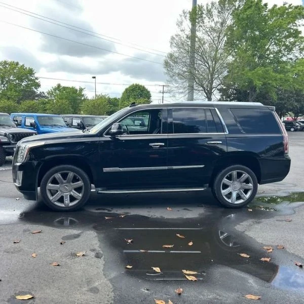 2016 Cadillac Escalade 4th Gen - Image 3 of 12