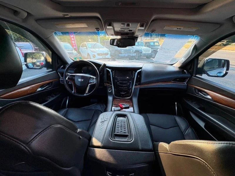 2016 Cadillac Escalade 4th Gen - Image 6 of 12