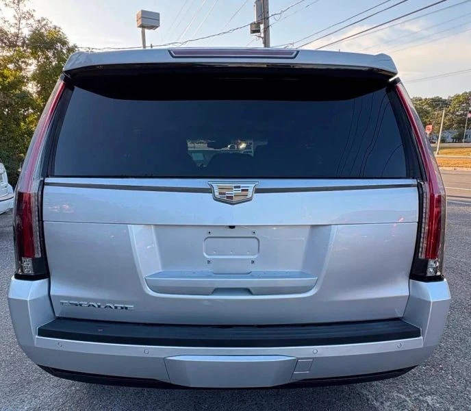 2016 Cadillac Escalade 4th Gen - Image 4 of 12