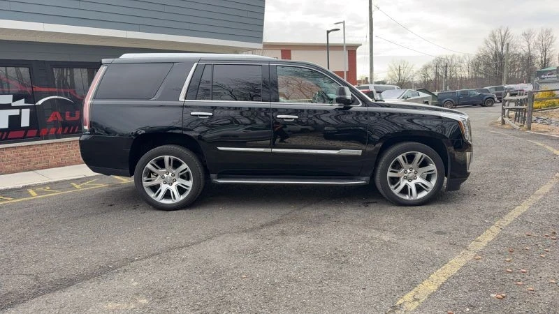 2016 Cadillac Escalade 4th Gen - Image 4 of 12