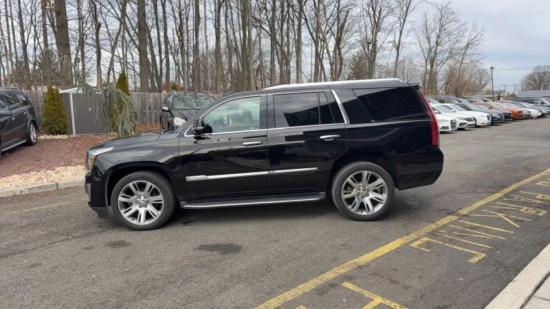 2016 Cadillac Escalade 4th Gen - Image 8 of 12