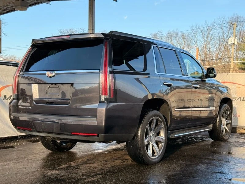2016 Cadillac Escalade 4th Gen - Image 9 of 12