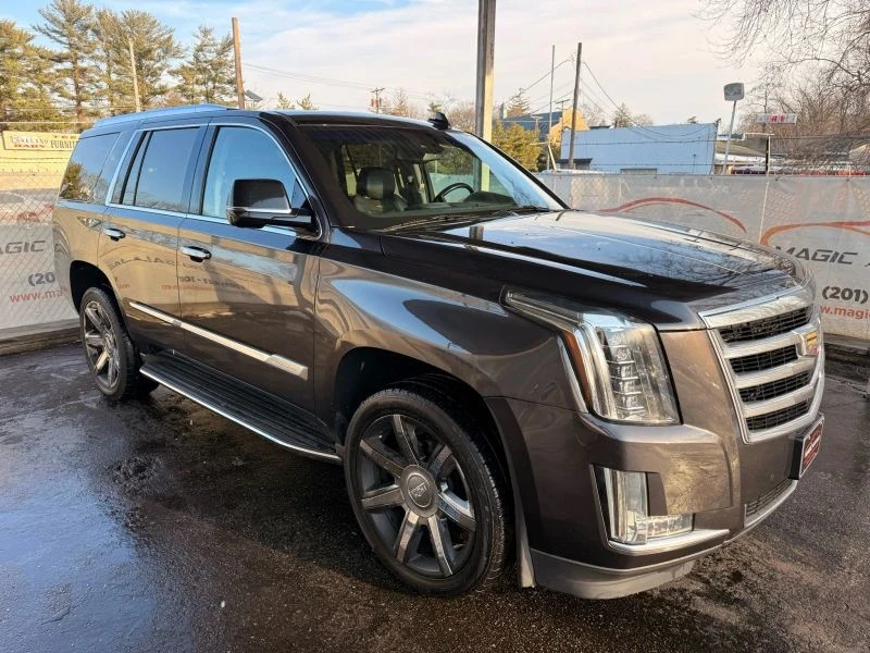 2016 Cadillac Escalade 4th Gen - Image 7 of 12