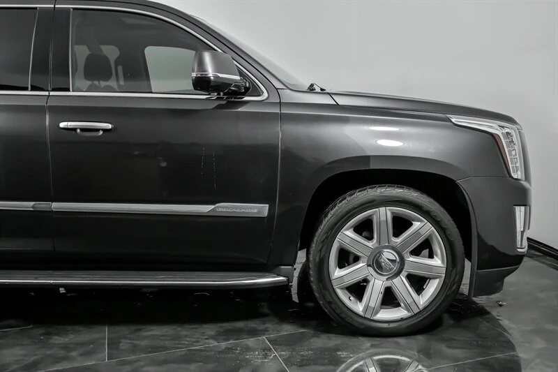 2016 Cadillac Escalade 4th Gen - Image 12 of 12