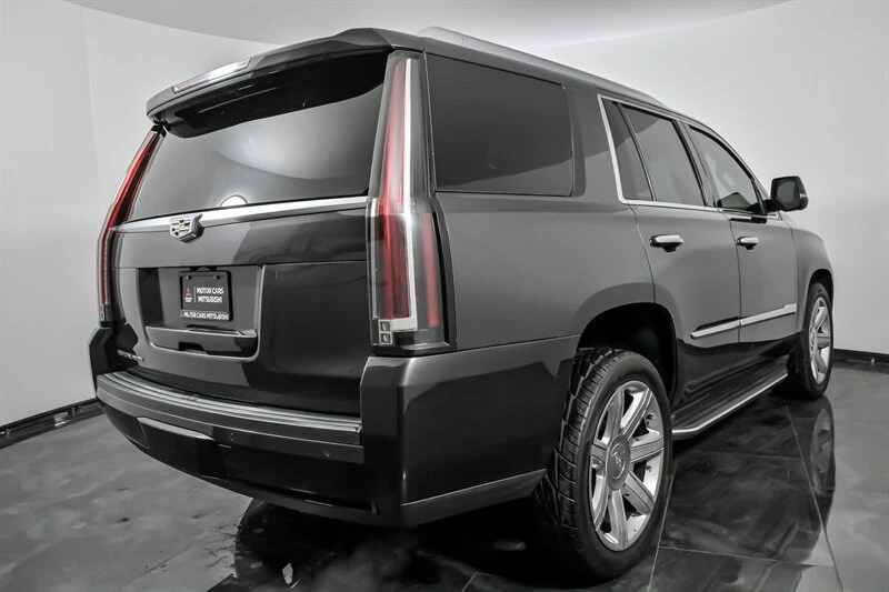 2016 Cadillac Escalade 4th Gen - Image 10 of 12