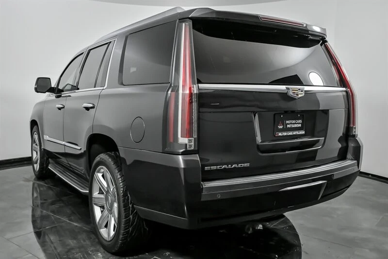 2016 Cadillac Escalade 4th Gen - Image 8 of 12