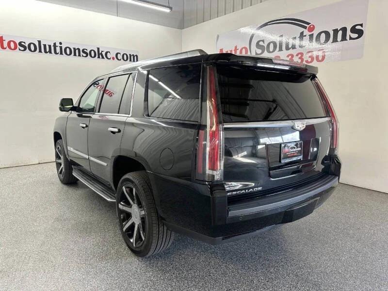 2016 Cadillac Escalade 4th Gen - Image 3 of 10