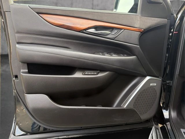 2016 Cadillac Escalade 4th Gen - Image 20 of 21