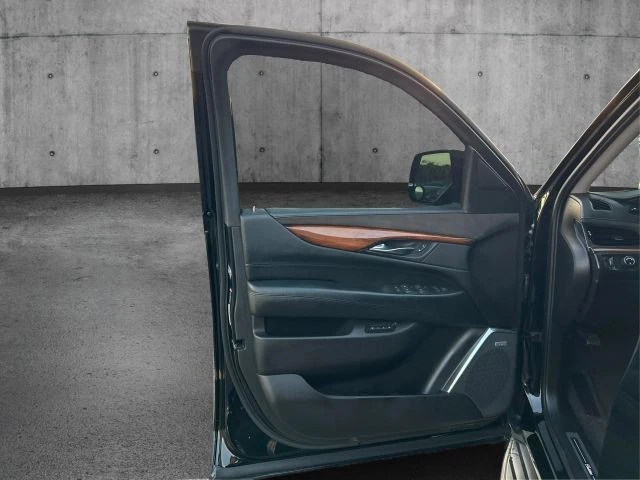 2016 Cadillac Escalade 4th Gen - Image 20 of 21
