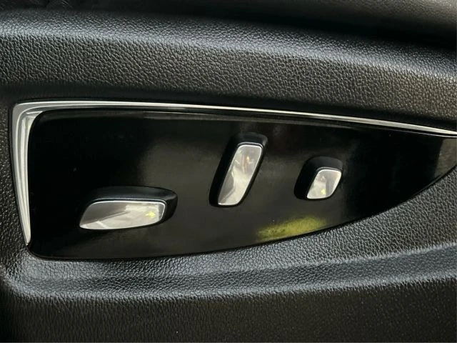 2016 Cadillac Escalade 4th Gen - Image 19 of 21