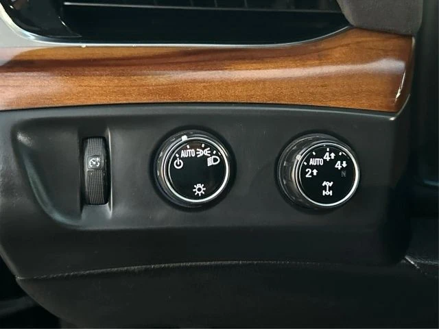 2016 Cadillac Escalade 4th Gen - Image 18 of 21