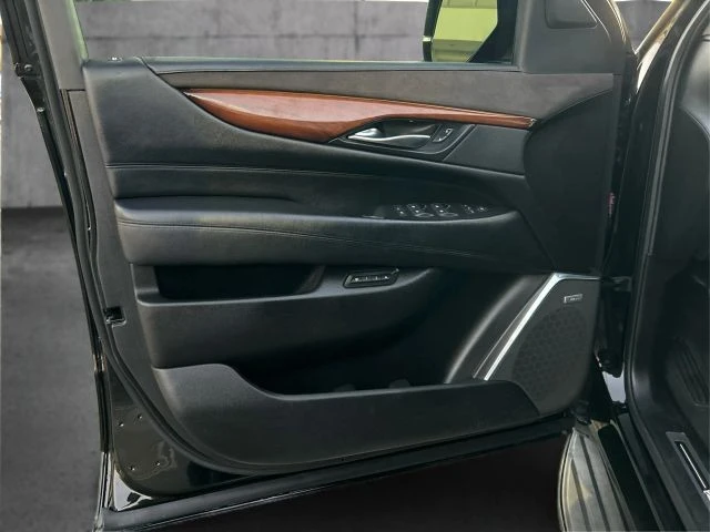 2016 Cadillac Escalade 4th Gen - Image 20 of 21