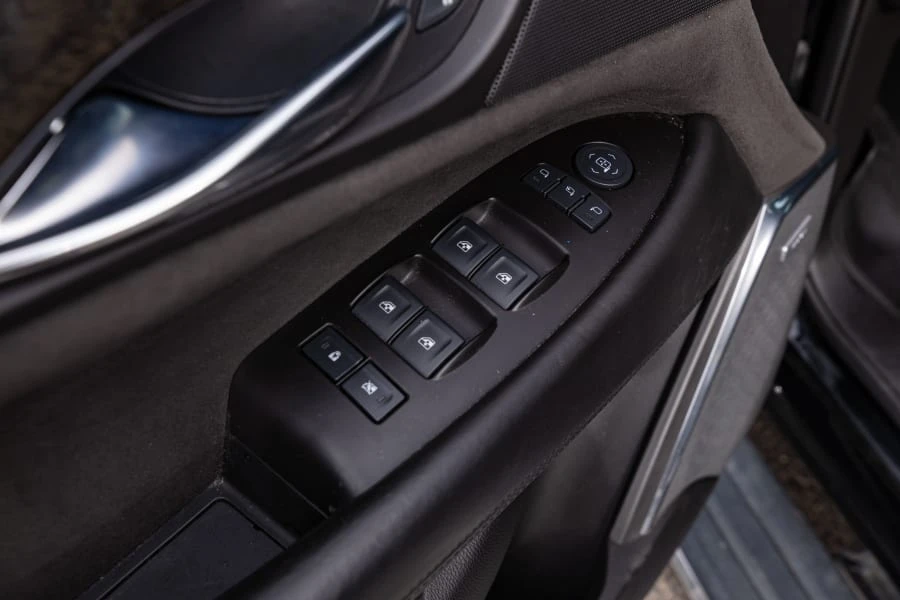 2016 Cadillac Escalade 4th Gen - Image 31 of 31