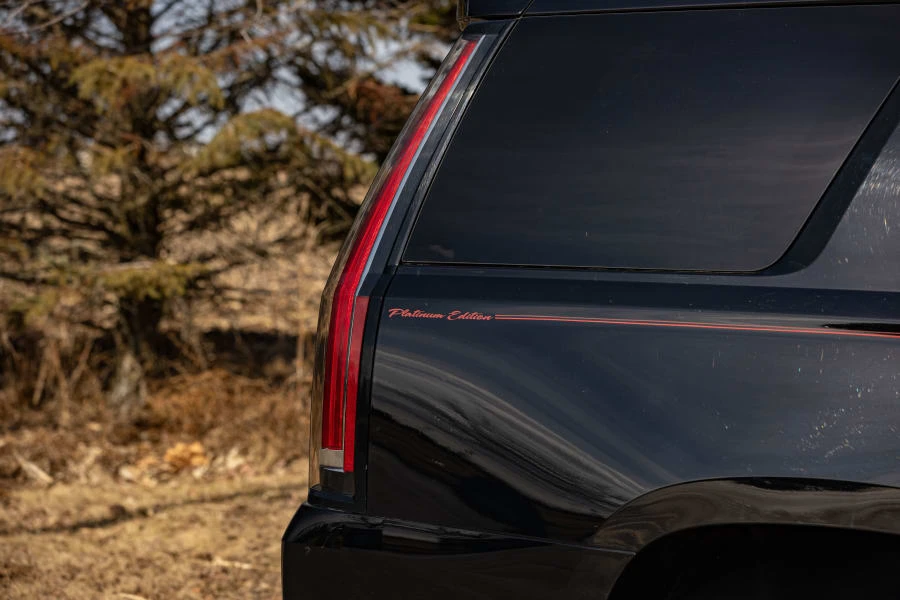 2016 Cadillac Escalade 4th Gen - Image 16 of 31