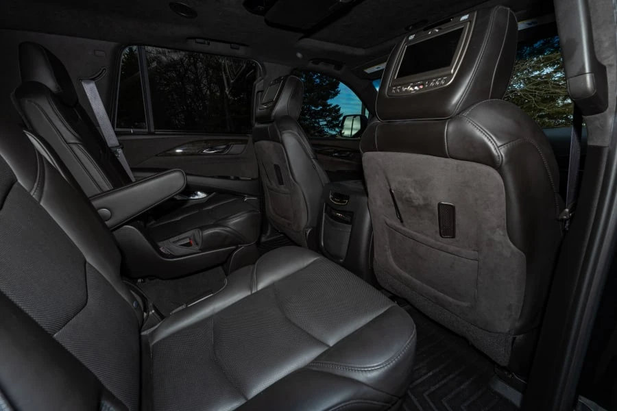 2016 Cadillac Escalade 4th Gen - Image 25 of 31