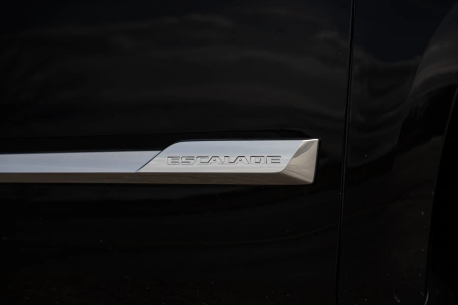 2016 Cadillac Escalade 4th Gen - Image 14 of 31