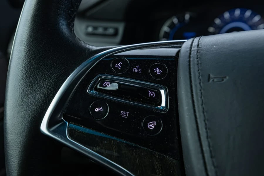 2016 Cadillac Escalade 4th Gen - Image 30 of 31