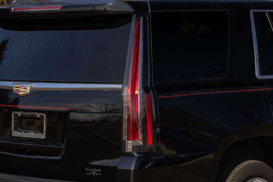 2016 Cadillac Escalade 4th Gen - Image 12 of 31