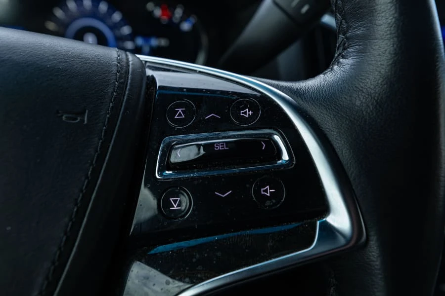 2016 Cadillac Escalade 4th Gen - Image 23 of 31