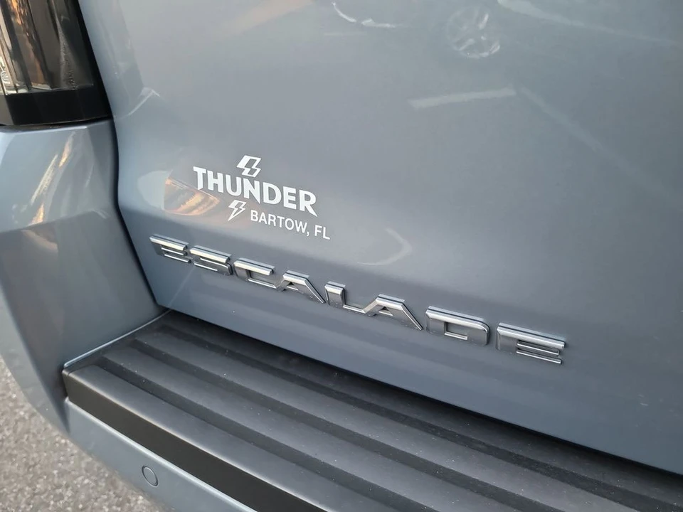 2016 Cadillac Escalade 4th Gen - Image 7 of 12