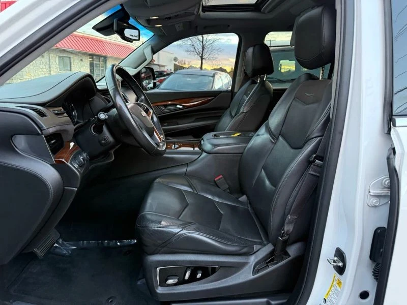 2016 Cadillac Escalade 4th Gen - Image 9 of 12